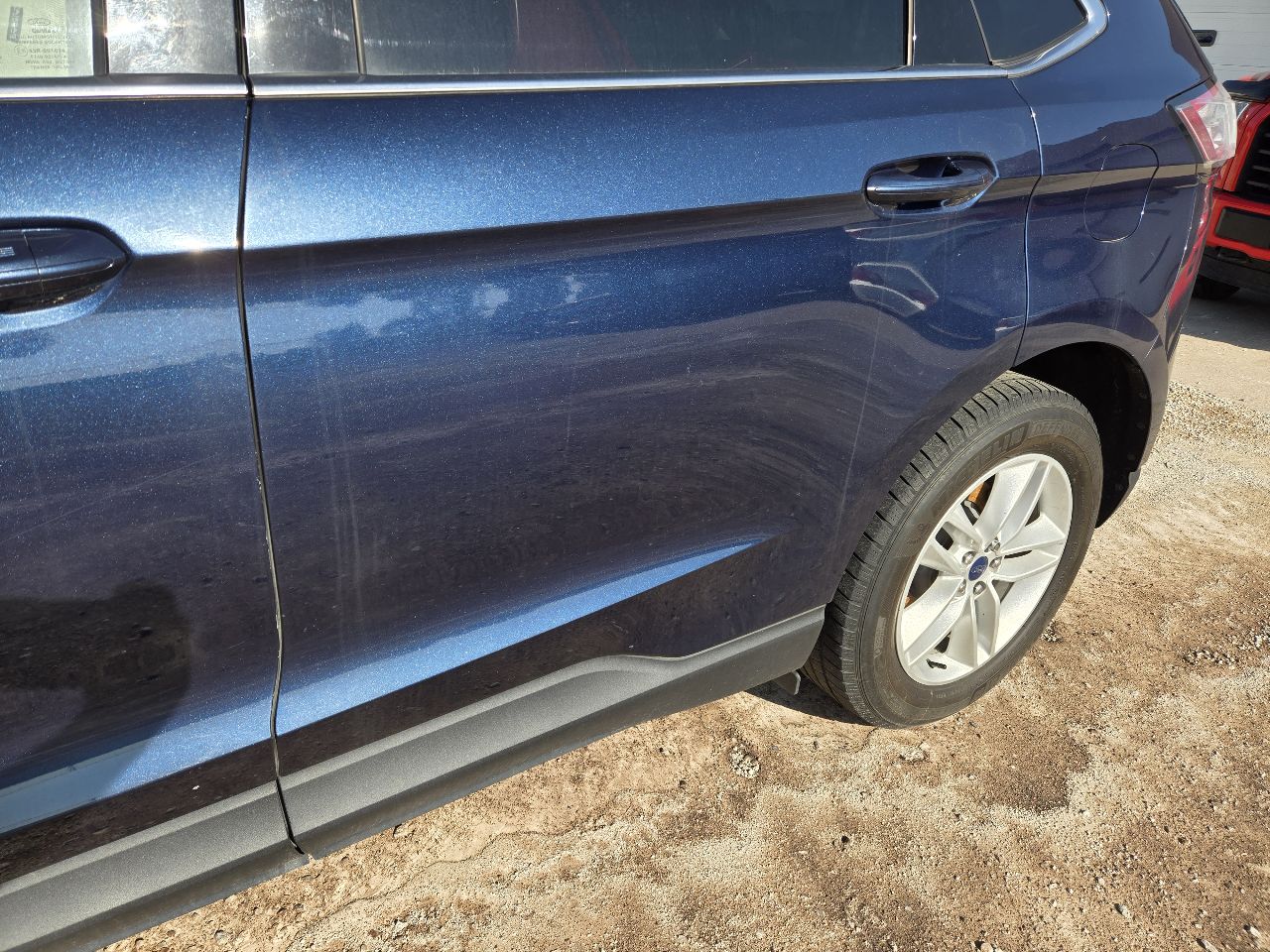 Vehicle/250940_04.jpg