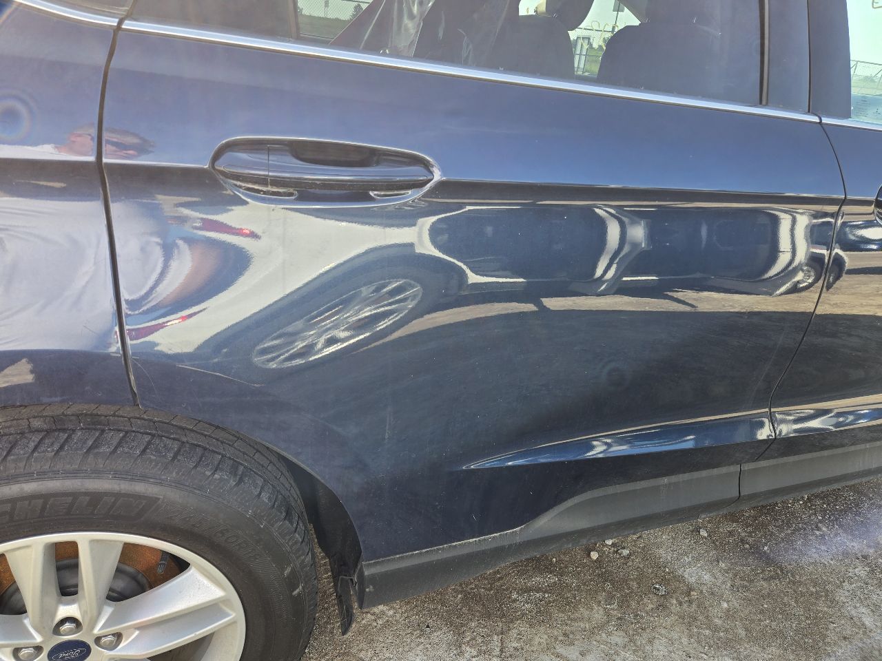 Vehicle/250940_09.jpg