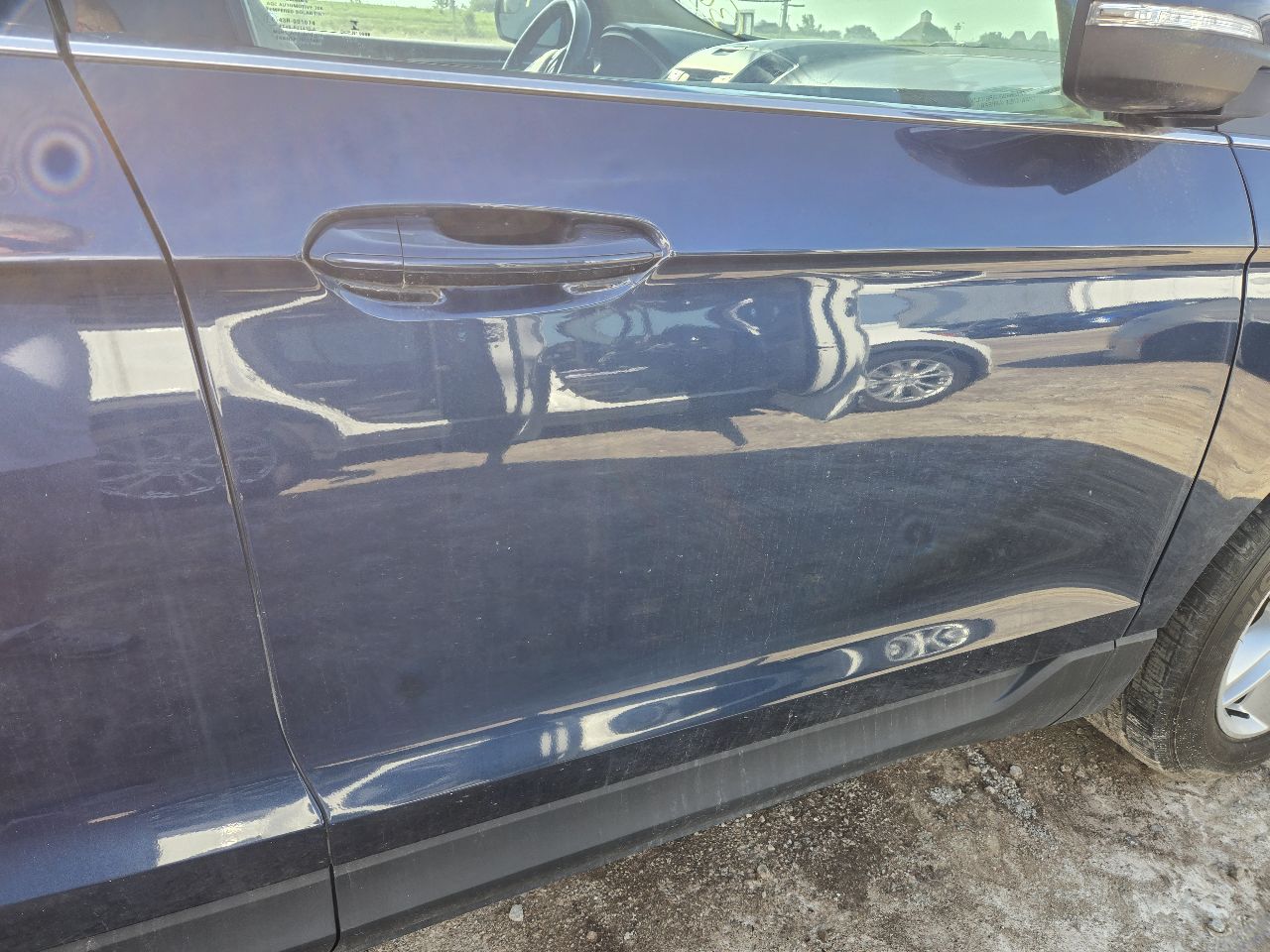 Vehicle/250940_10.jpg