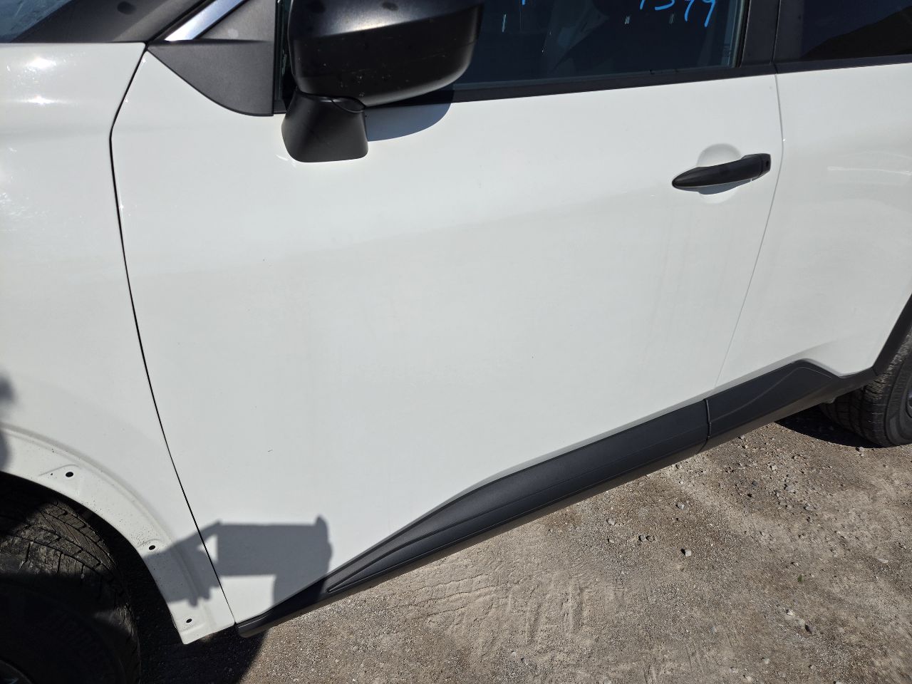 Vehicle/250944_03.jpg