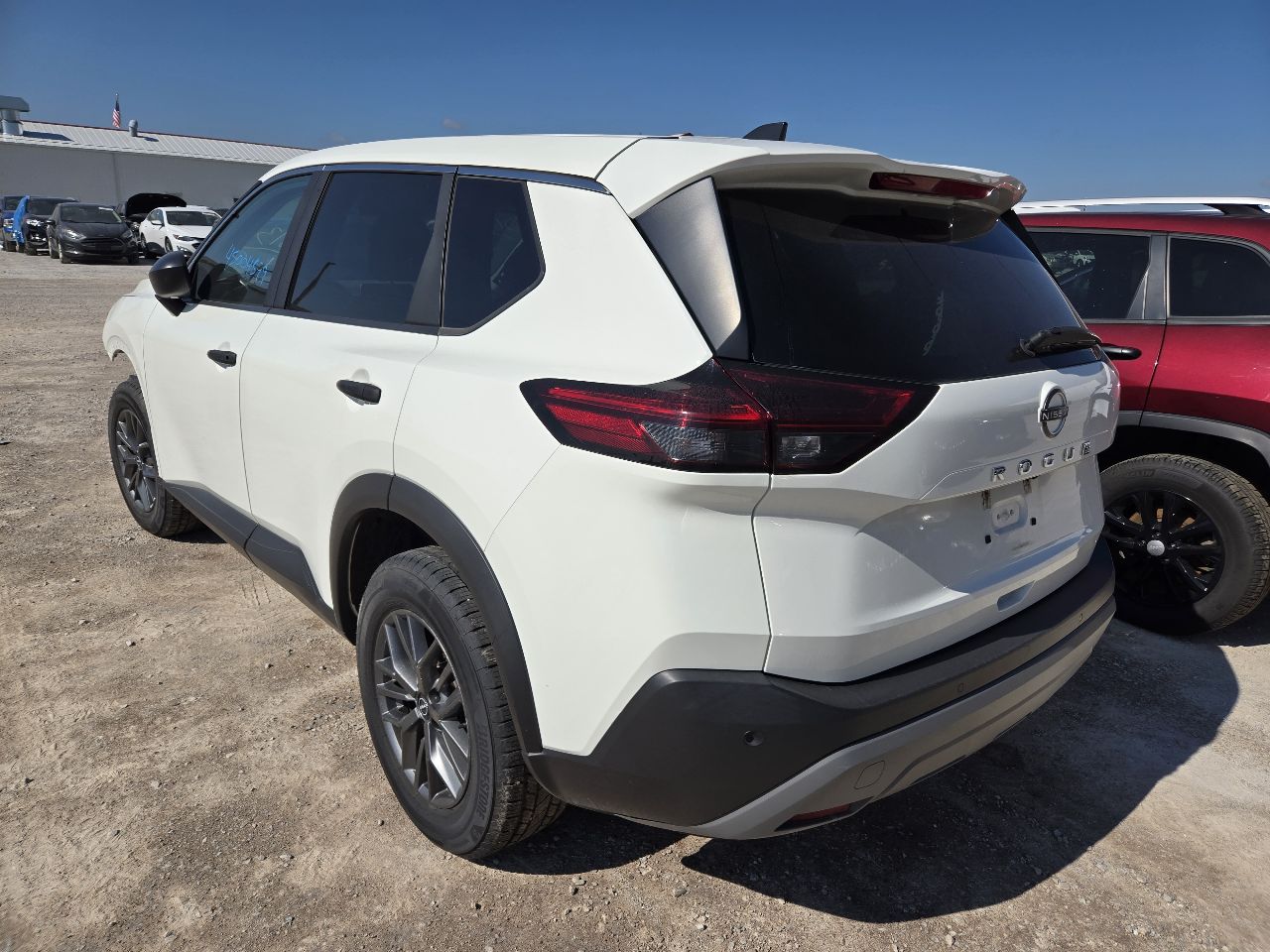 Vehicle/250944_06.jpg