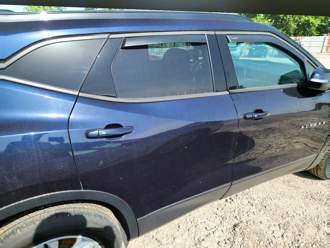 Vehicle/250956_11.jpg