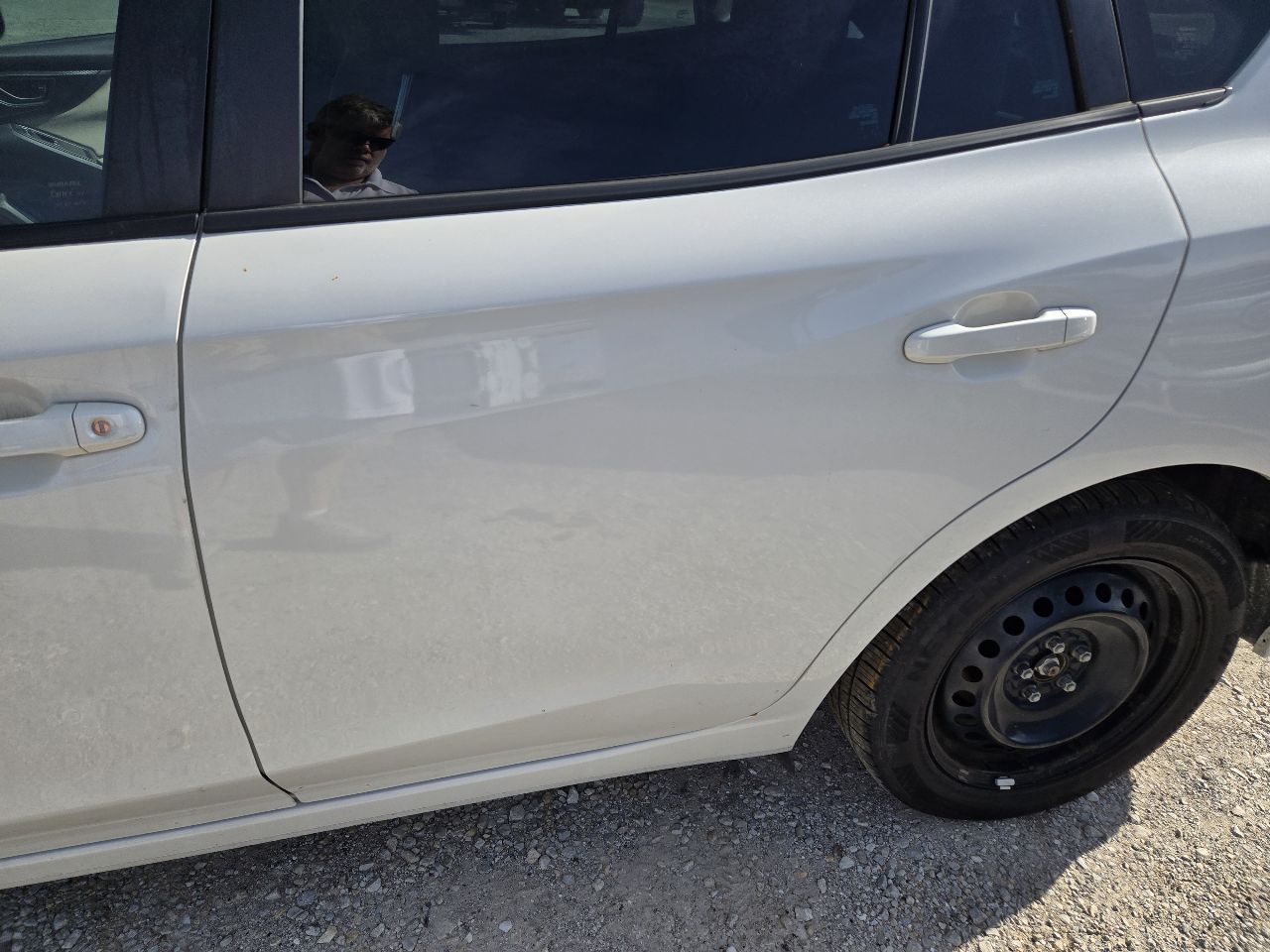 https://f005.backblazeb2.com/file/img-partshotlines-com/Inventory/EX441/Vehicle/250973_04.jpg