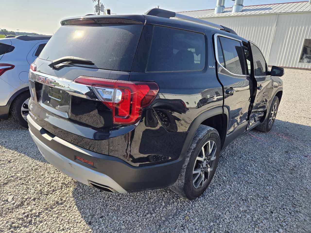 Vehicle/250988_08.jpg