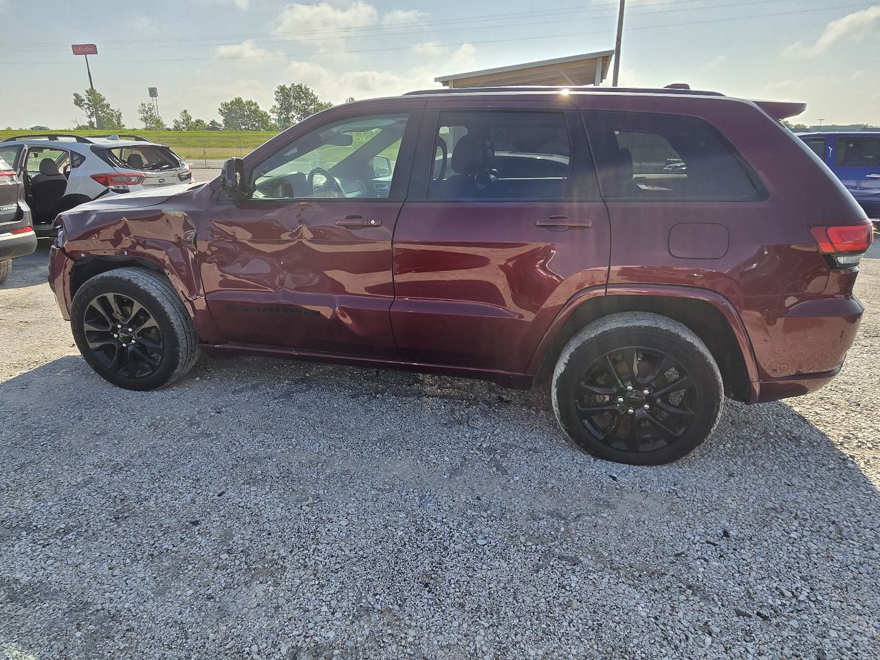 https://f005.backblazeb2.com/file/img-partshotlines-com/Inventory/EX441/Vehicle/250989_03.jpg
