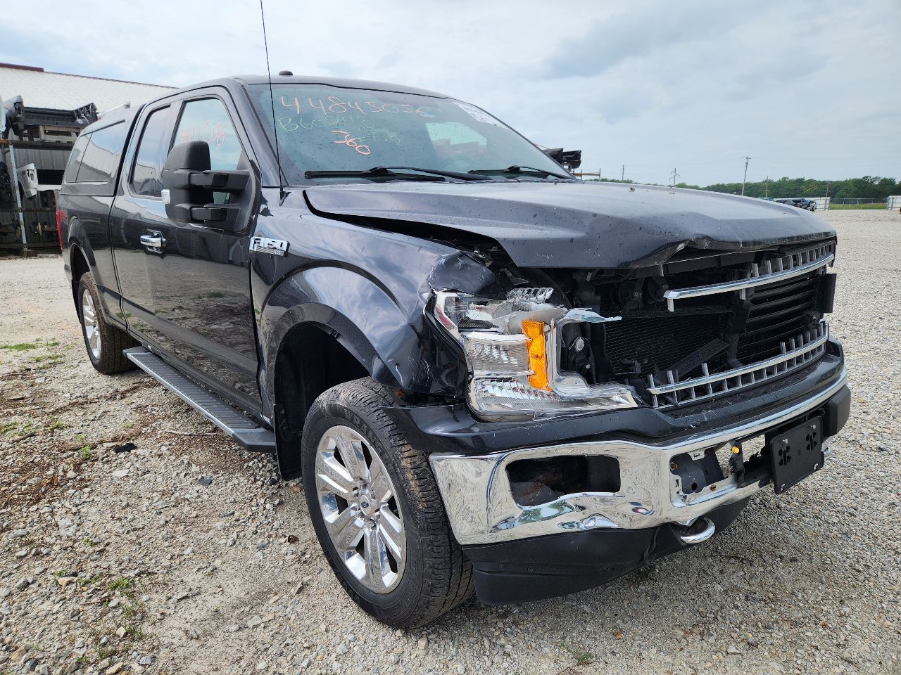 Vehicle/251002_04.jpg