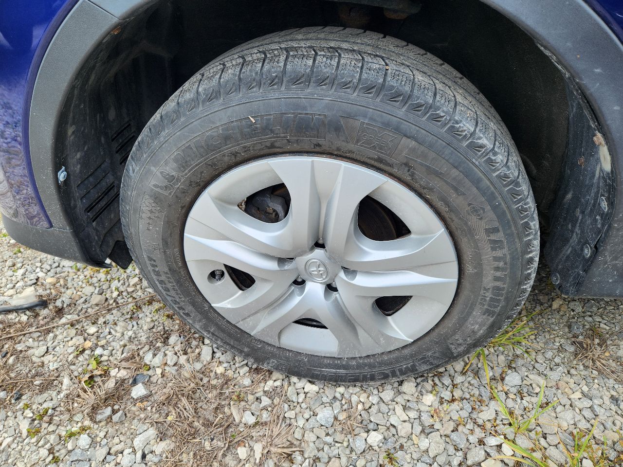 https://f005.backblazeb2.com/file/img-partshotlines-com/Inventory/EX441/Vehicle/251004_06.jpg