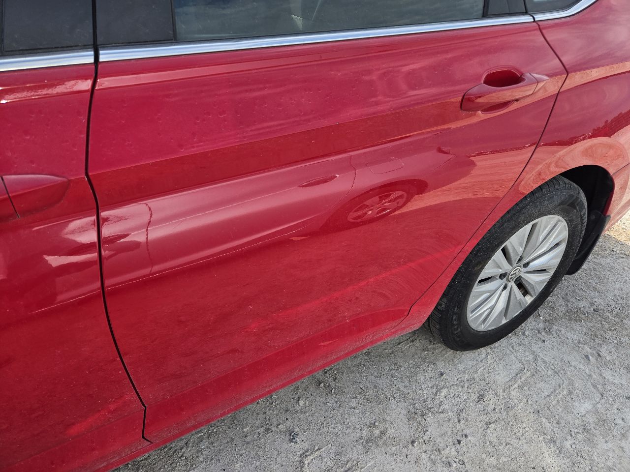 Vehicle/251035_04.jpg