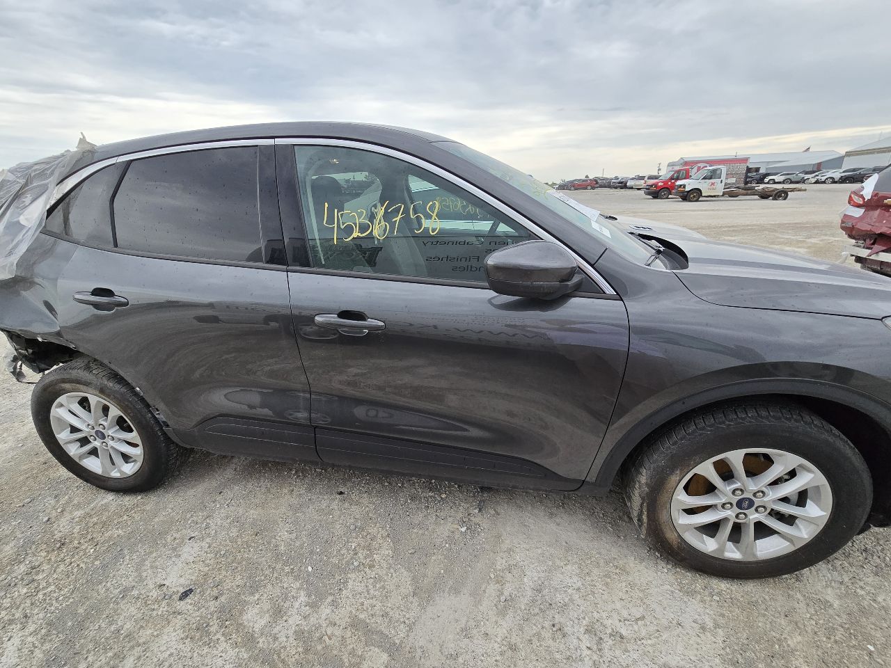 Vehicle/251055_12.jpg