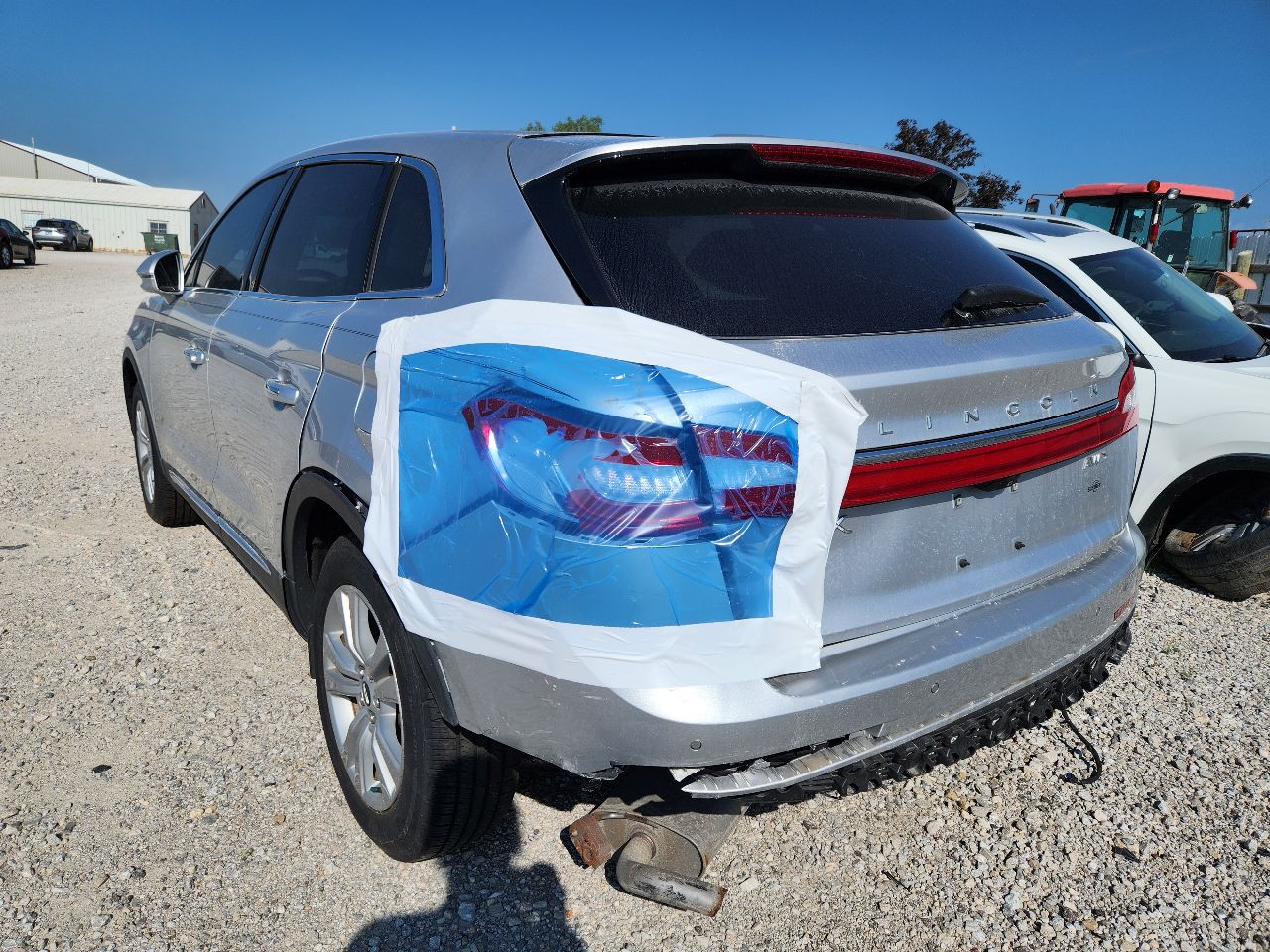 Vehicle/251057_02.jpg