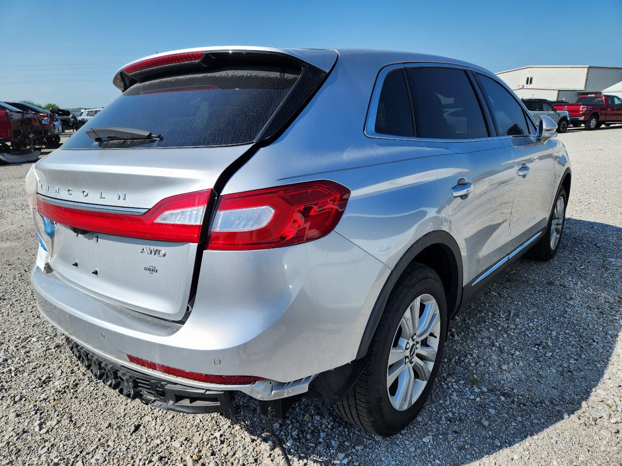 Vehicle/251057_03.jpg