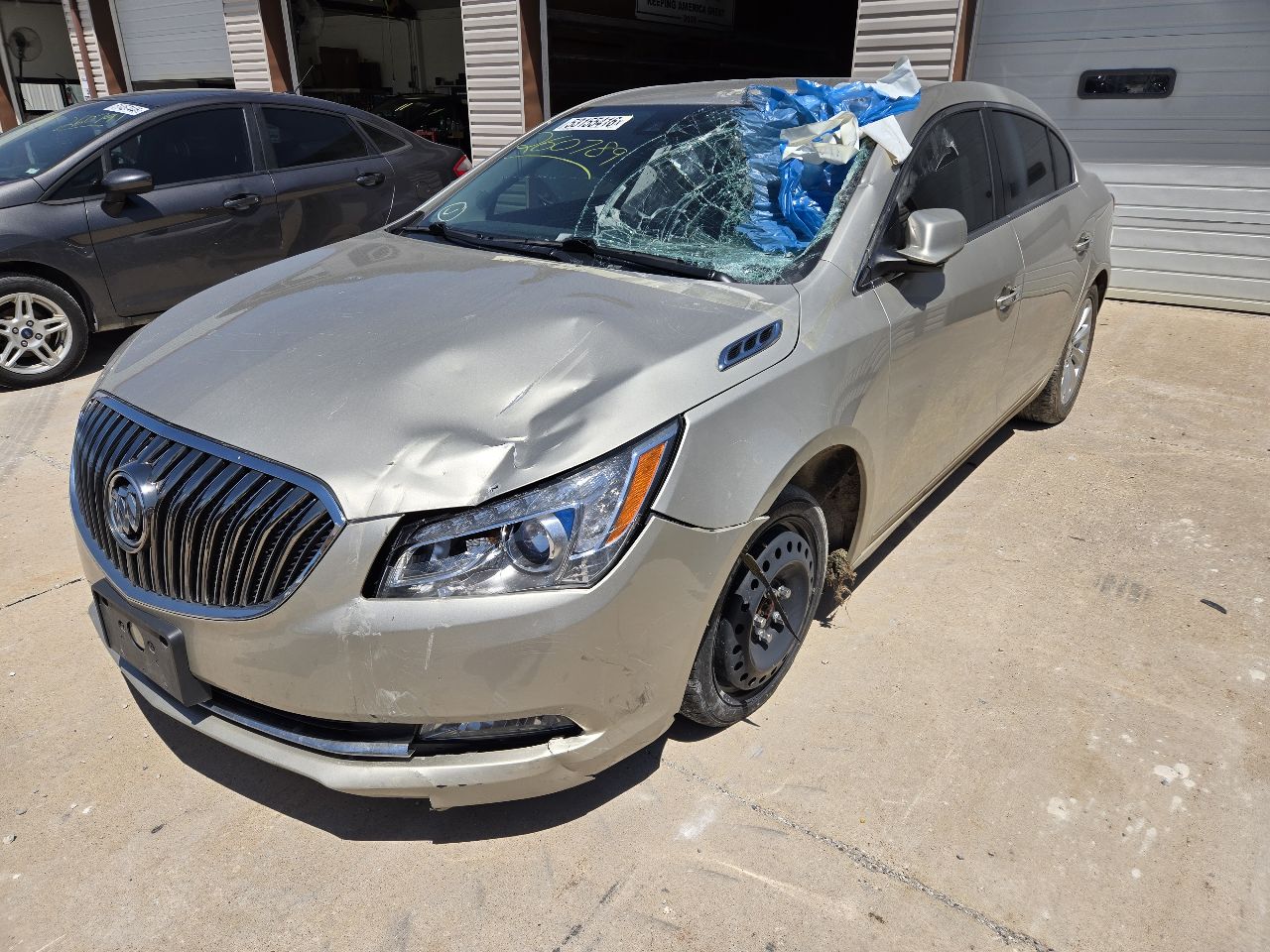 https://f005.backblazeb2.com/file/img-partshotlines-com/Inventory/EX441/Vehicle/251066_01.jpg