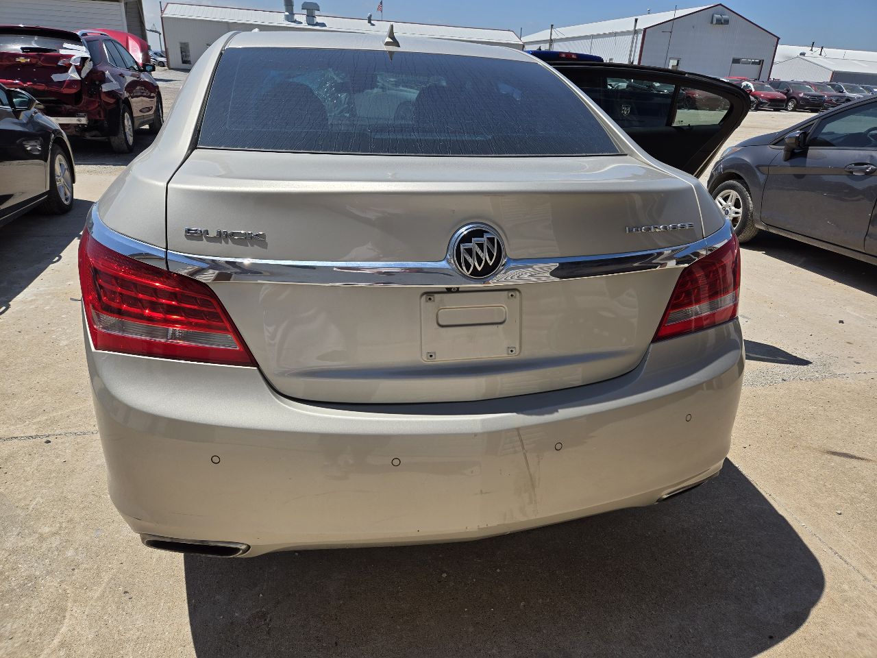 https://f005.backblazeb2.com/file/img-partshotlines-com/Inventory/EX441/Vehicle/251066_07.jpg