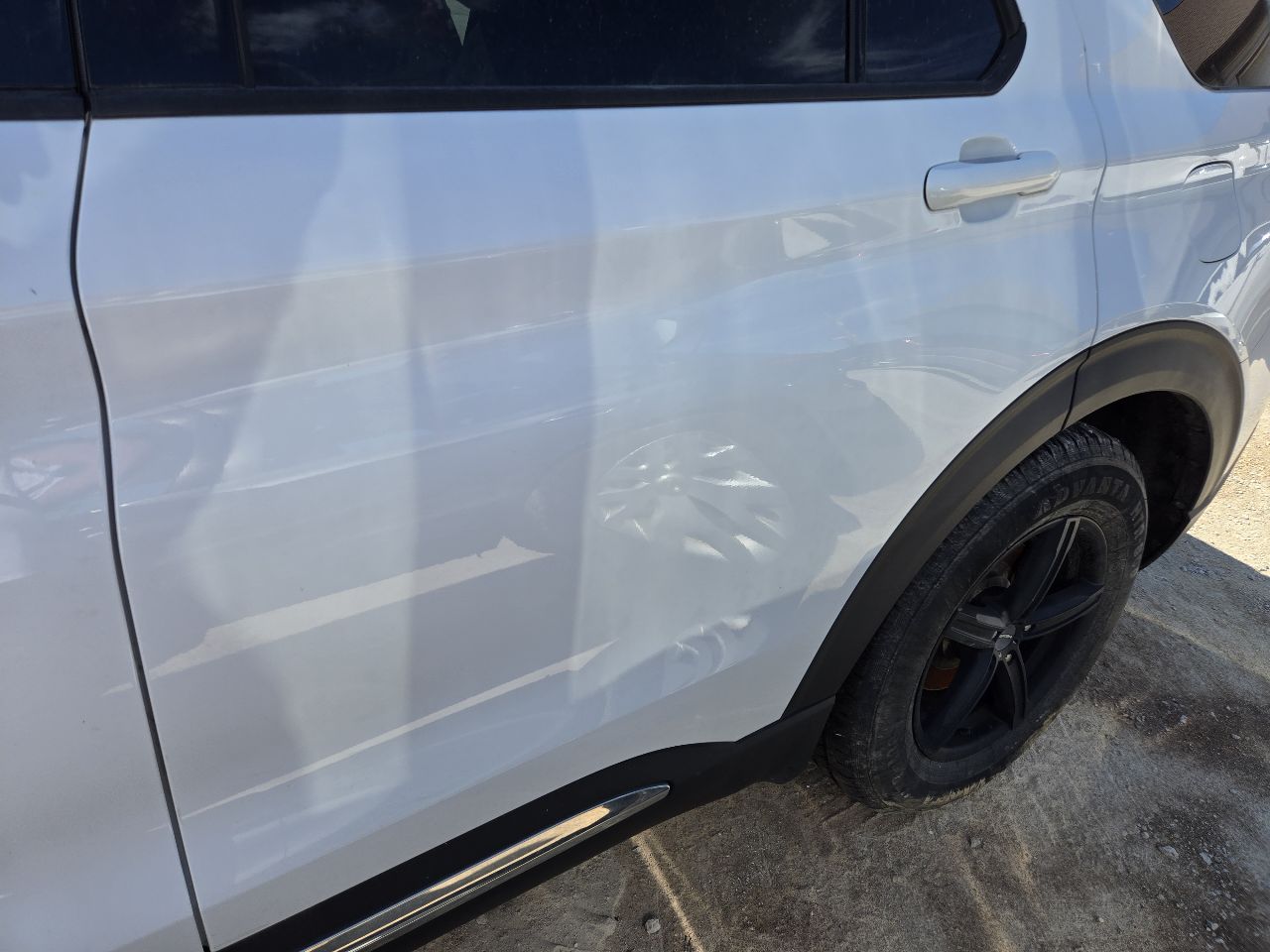 https://f005.backblazeb2.com/file/img-partshotlines-com/Inventory/EX441/Vehicle/251080_04.jpg