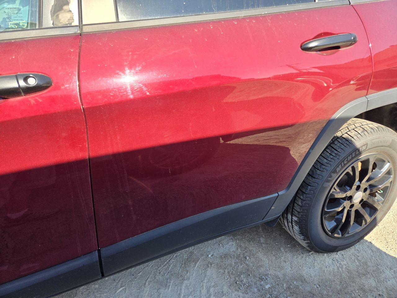 Vehicle/251094_04.jpg