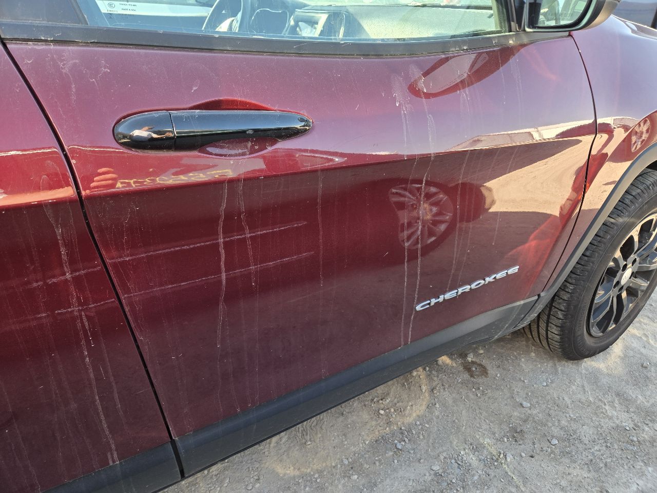 Vehicle/251094_10.jpg
