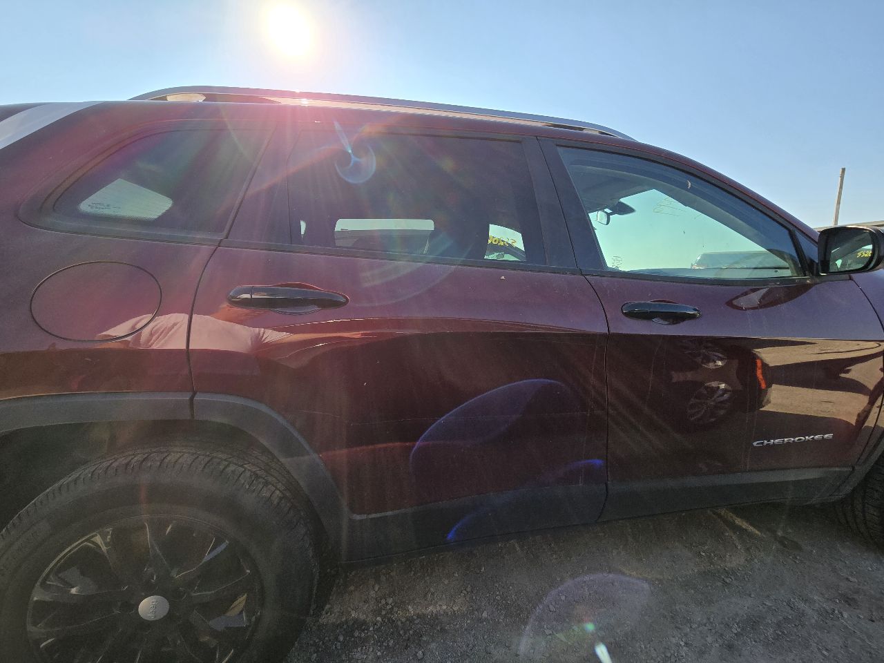 Vehicle/251094_12.jpg