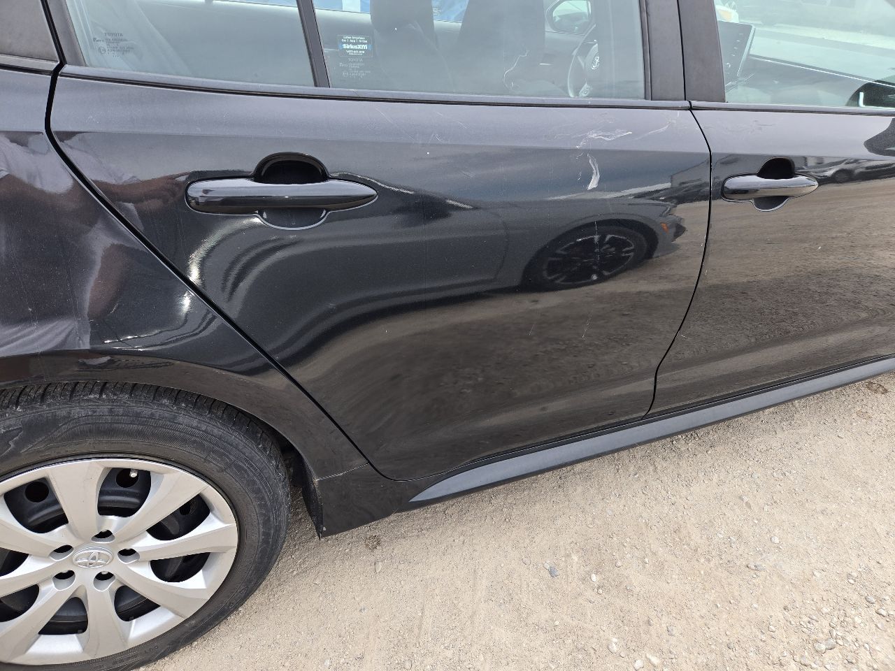 https://f005.backblazeb2.com/file/img-partshotlines-com/Inventory/EX441/Vehicle/251125_09.jpg