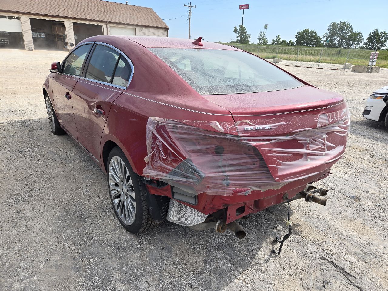 https://f005.backblazeb2.com/file/img-partshotlines-com/Inventory/EX441/Vehicle/251138_06.jpg