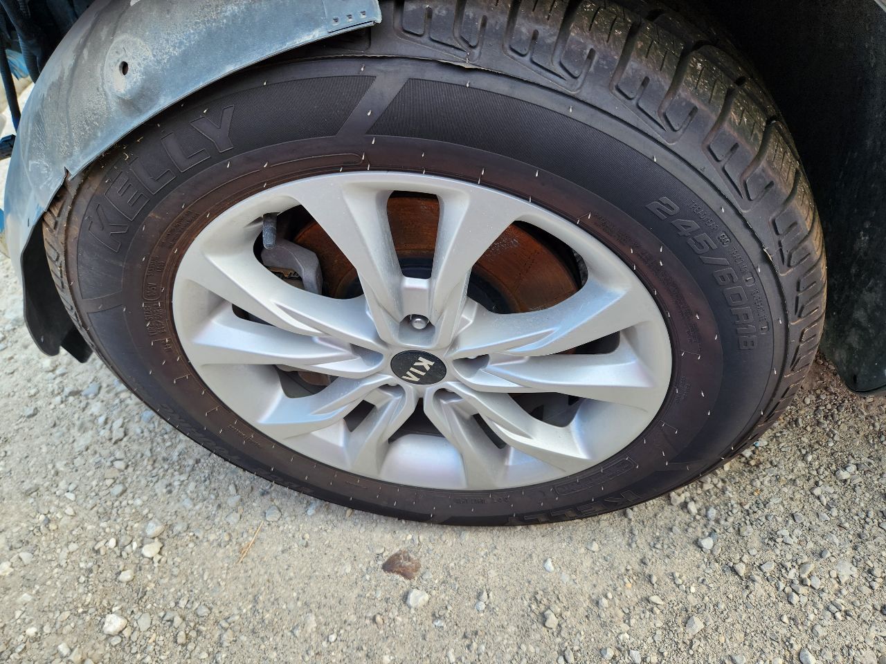Vehicle/251142_06.jpg