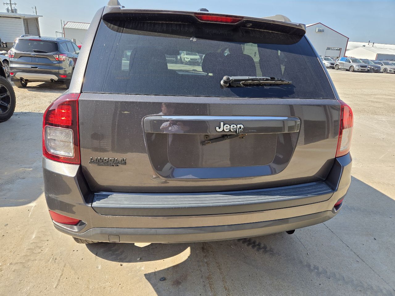 Vehicle/251177_05.jpg
