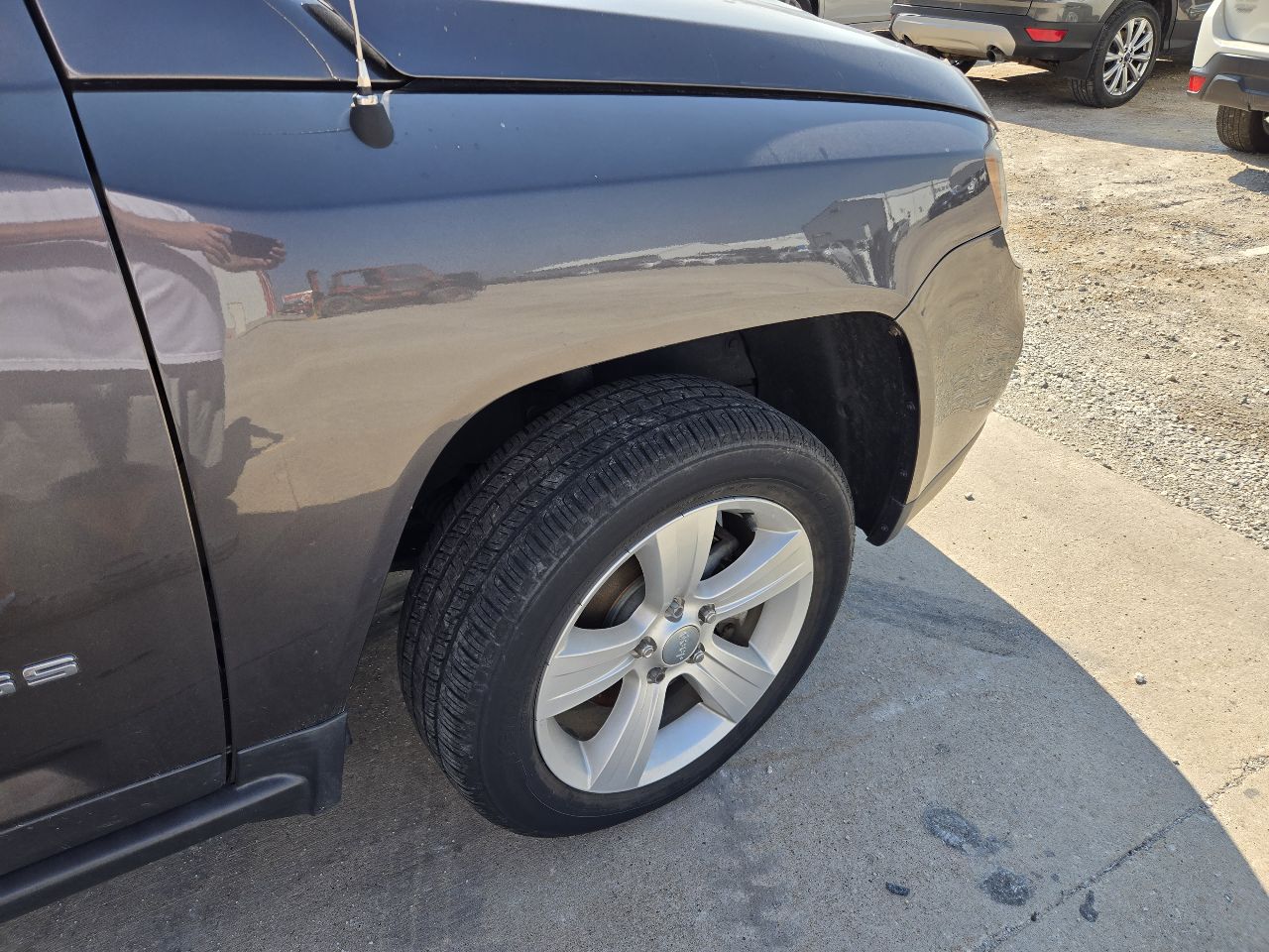 Vehicle/251177_09.jpg