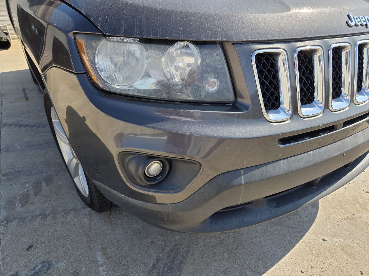 Vehicle/251177_12.jpg
