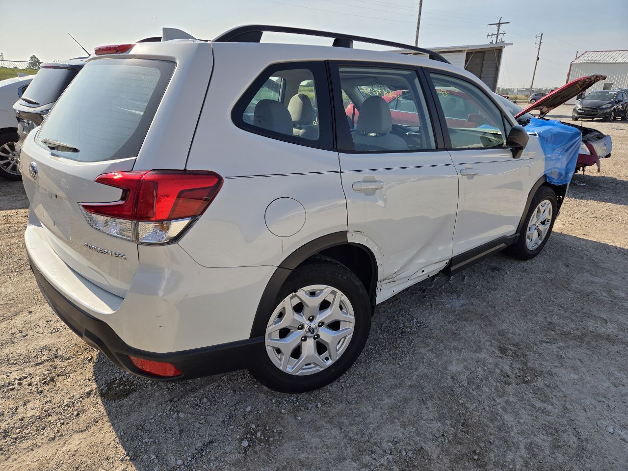 https://f005.backblazeb2.com/file/img-partshotlines-com/Inventory/EX441/Vehicle/251178_08.jpg
