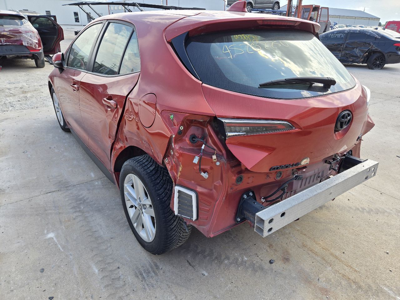 https://f005.backblazeb2.com/file/img-partshotlines-com/Inventory/EX441/Vehicle/251191_05.jpg