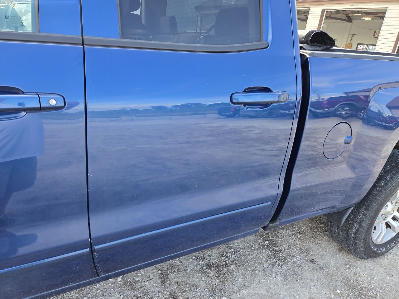 Vehicle/251192_04.jpg