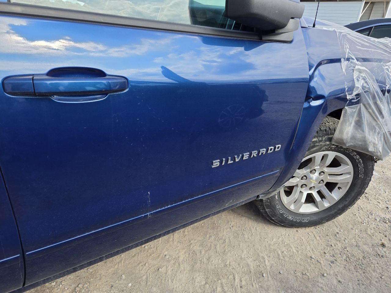 Vehicle/251192_12.jpg