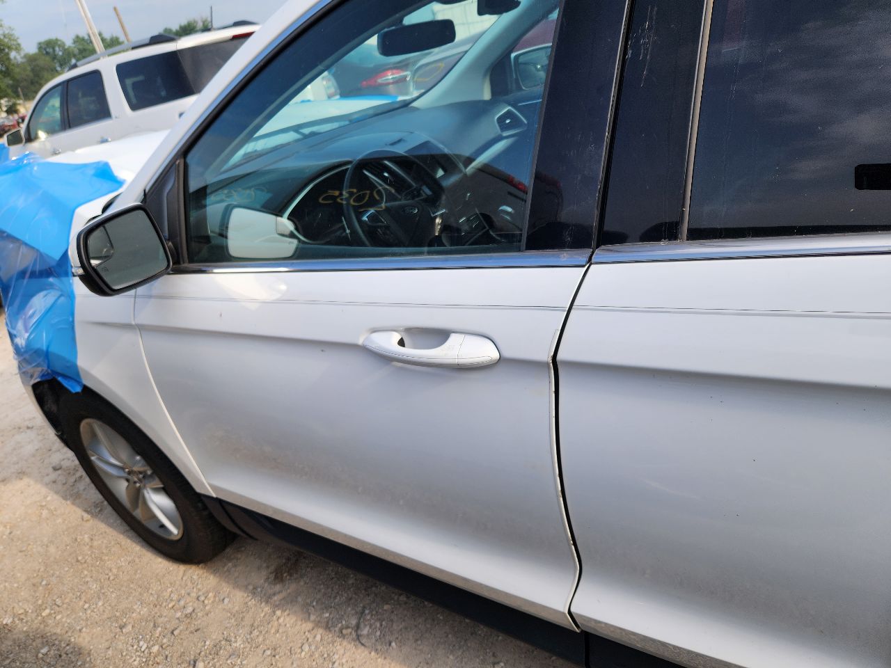 https://f005.backblazeb2.com/file/img-partshotlines-com/Inventory/EX441/Vehicle/251221_07.jpg