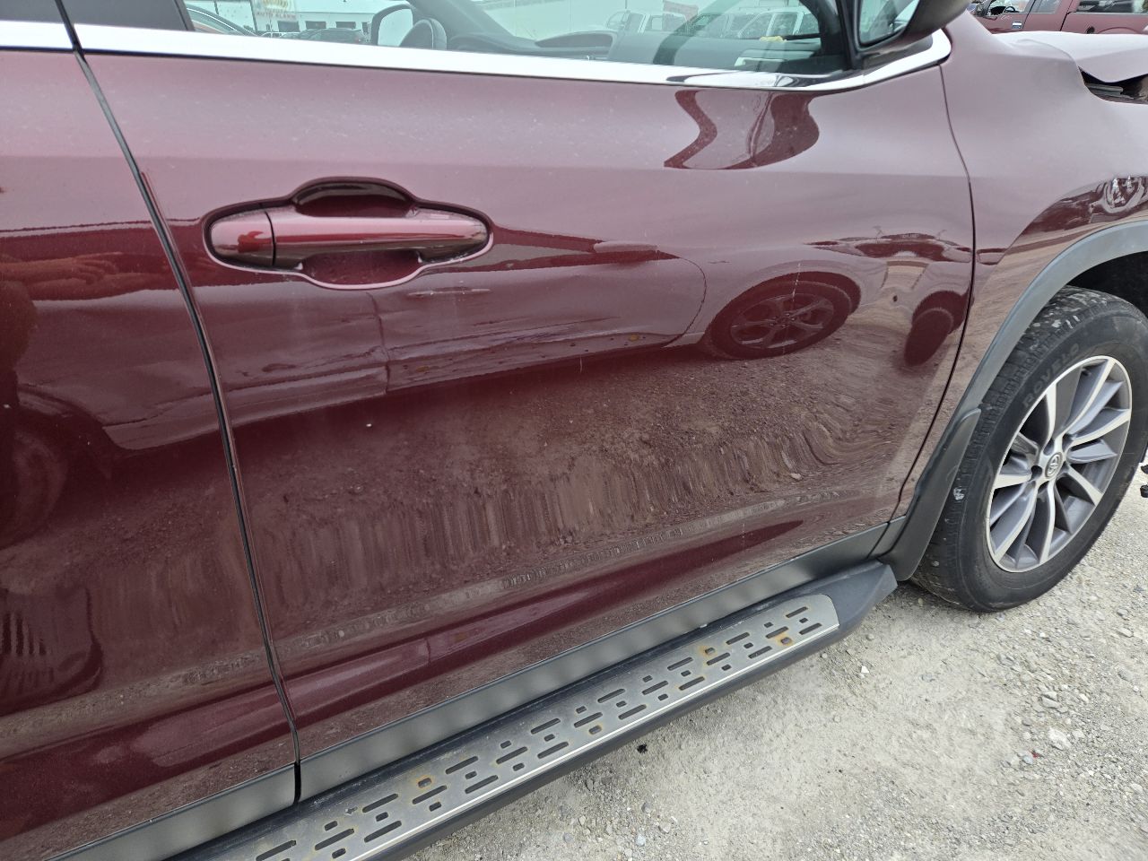 Vehicle/251244_11.jpg