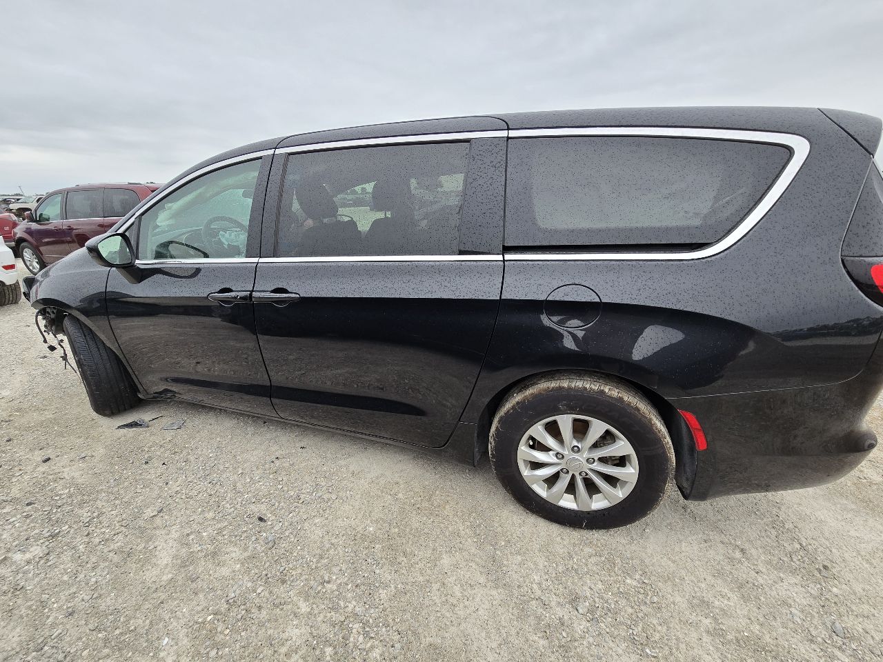 https://f005.backblazeb2.com/file/img-partshotlines-com/Inventory/EX441/Vehicle/251247_05.jpg