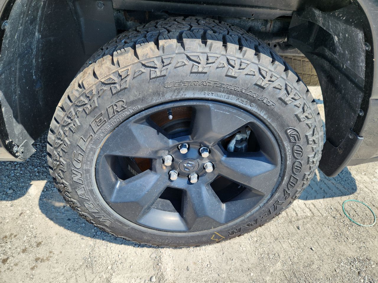 https://f005.backblazeb2.com/file/img-partshotlines-com/Inventory/EX441/Vehicle/251280_07.jpg