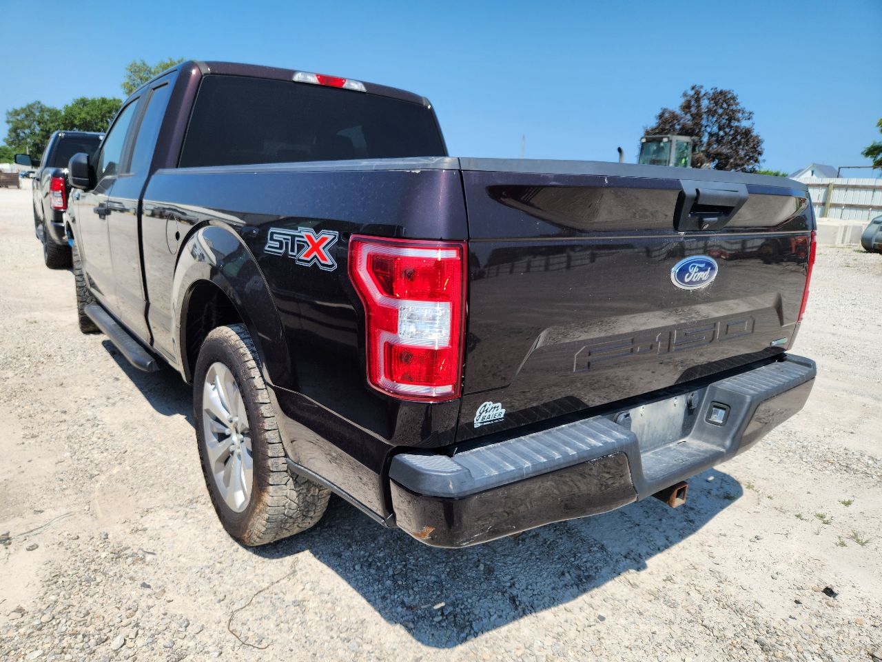 Vehicle/251282_02.jpg