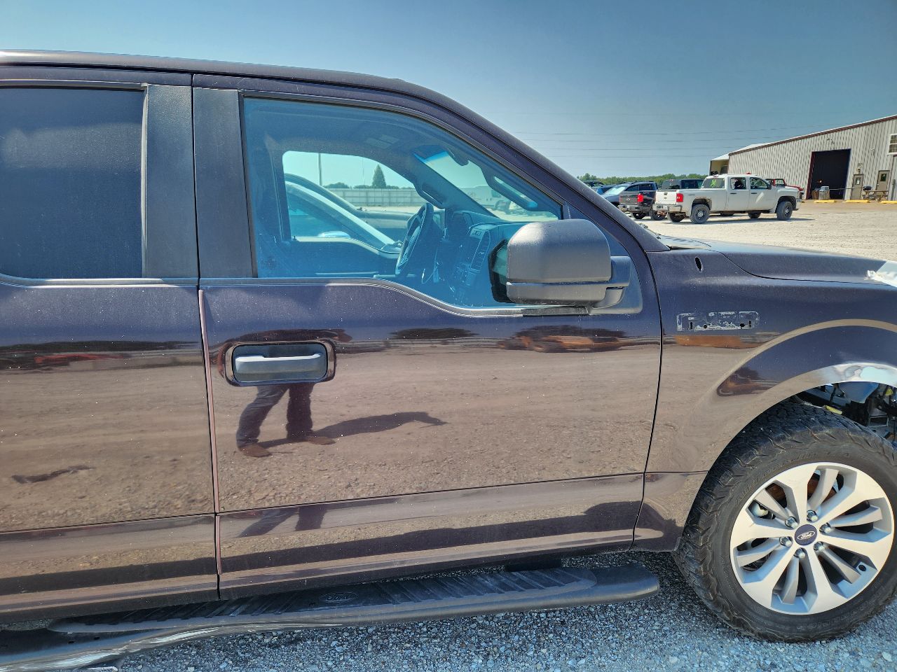 Vehicle/251282_11.jpg