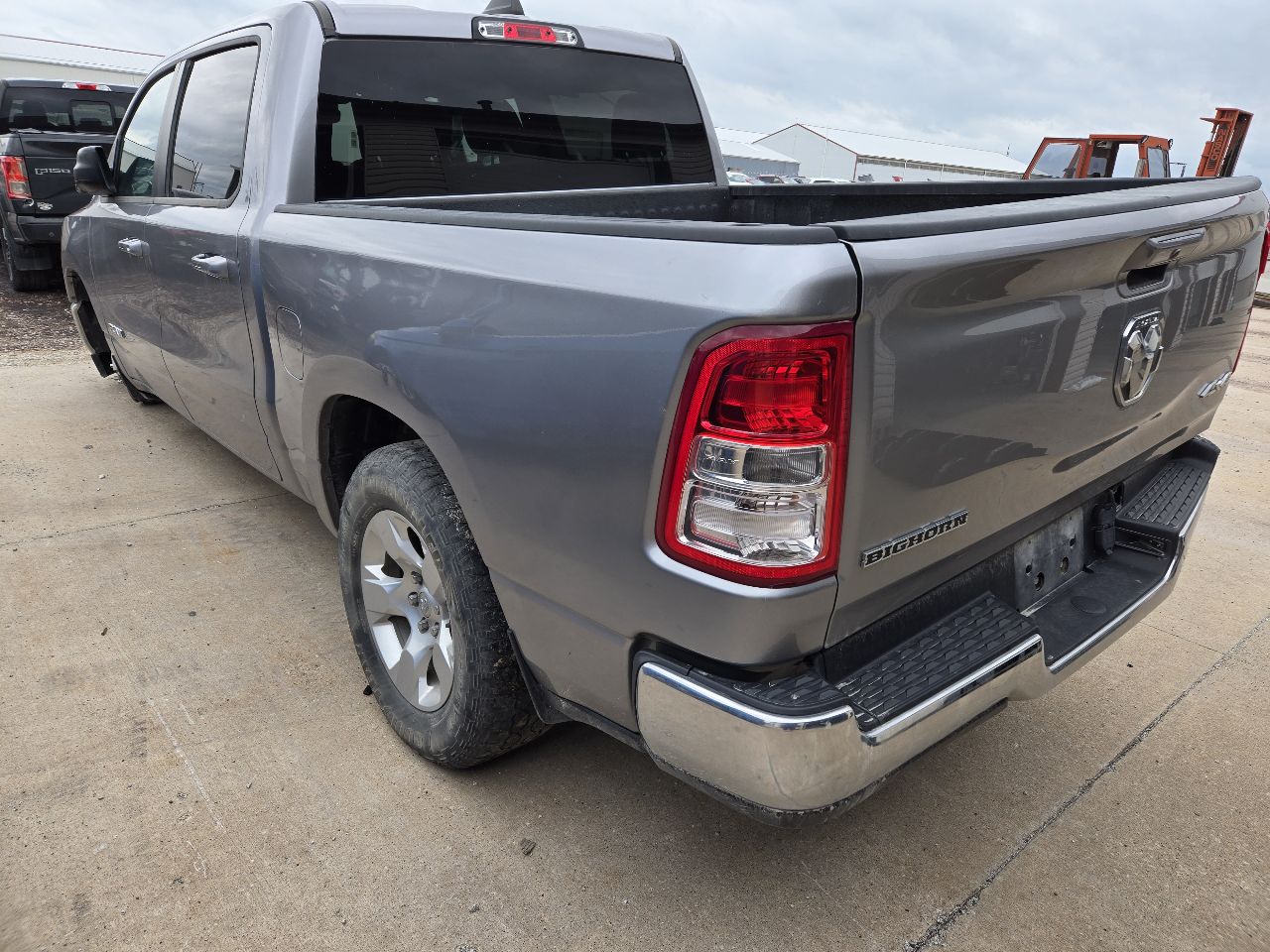 https://f005.backblazeb2.com/file/img-partshotlines-com/Inventory/EX441/Vehicle/251293_07.jpg
