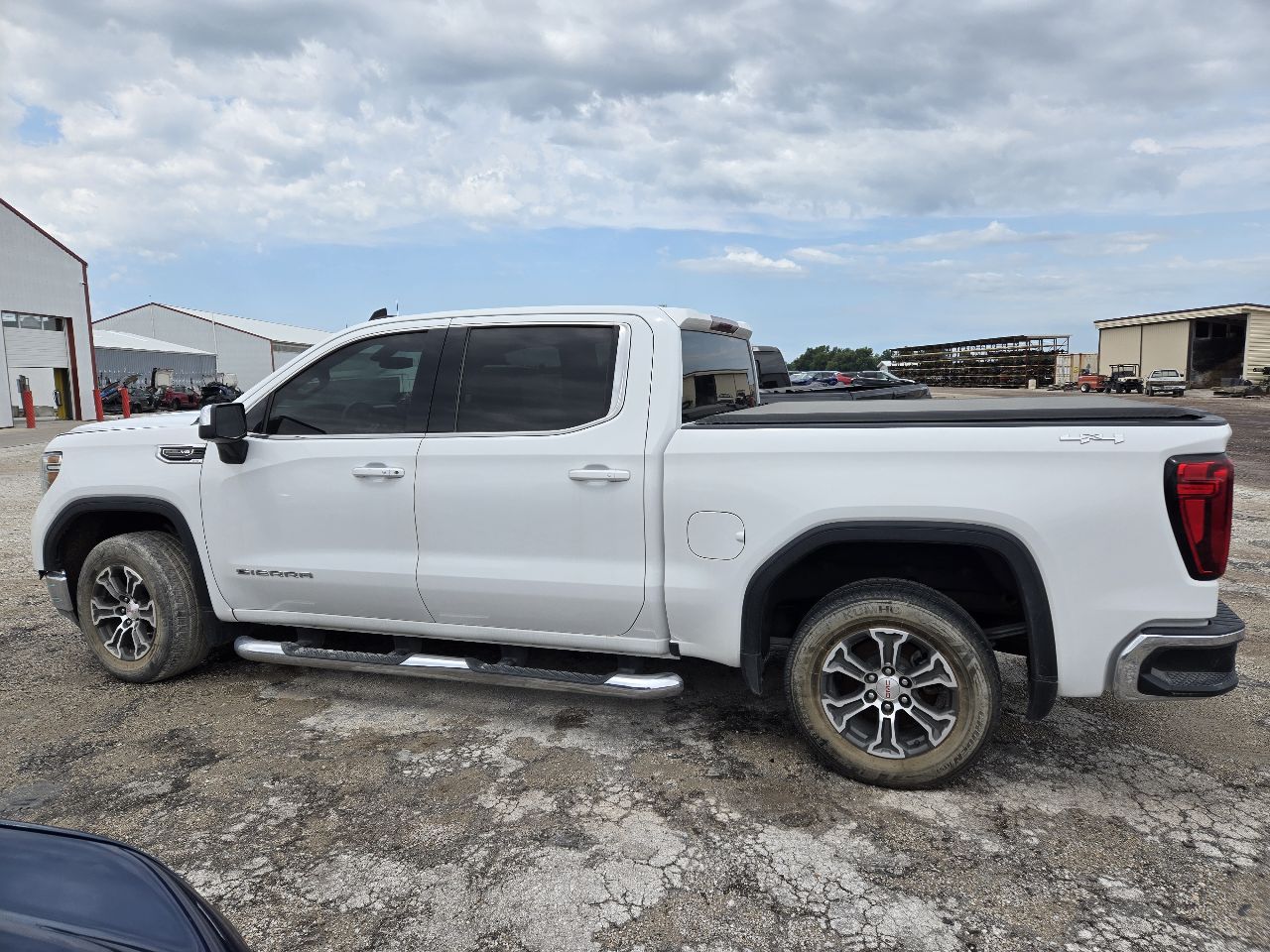 Vehicle/251339_06.jpg