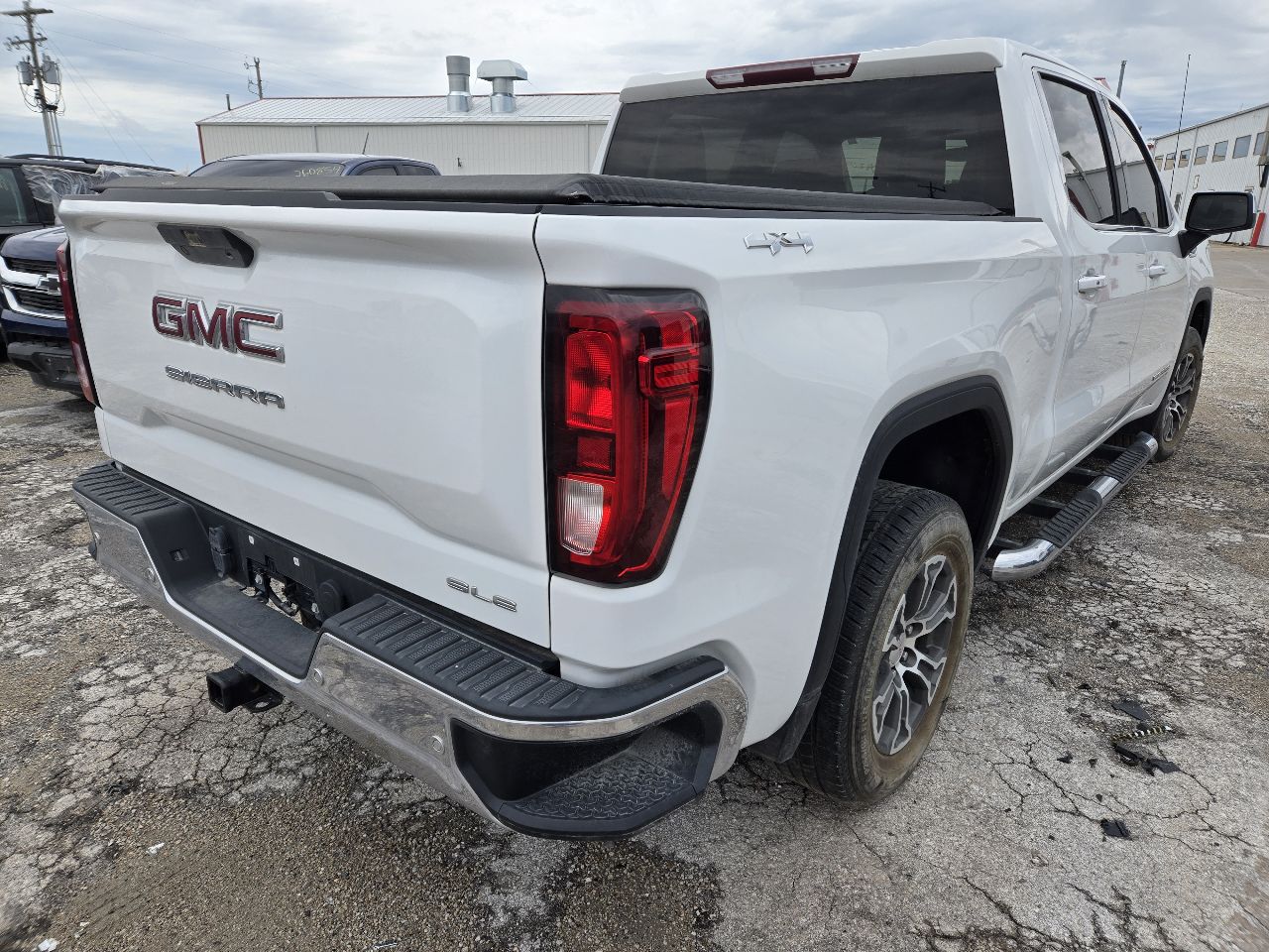 Vehicle/251339_09.jpg