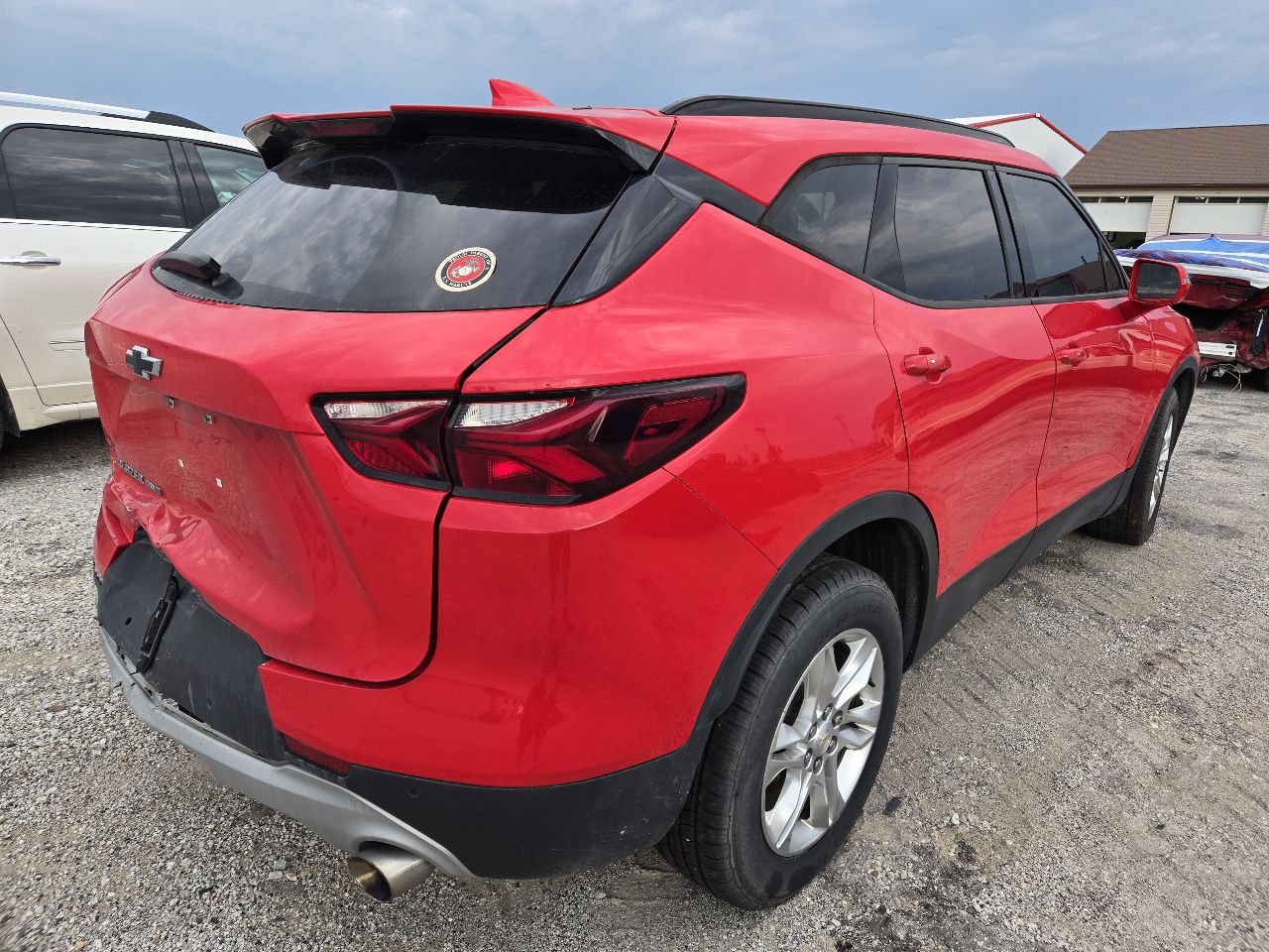 Vehicle/251389_08.jpg