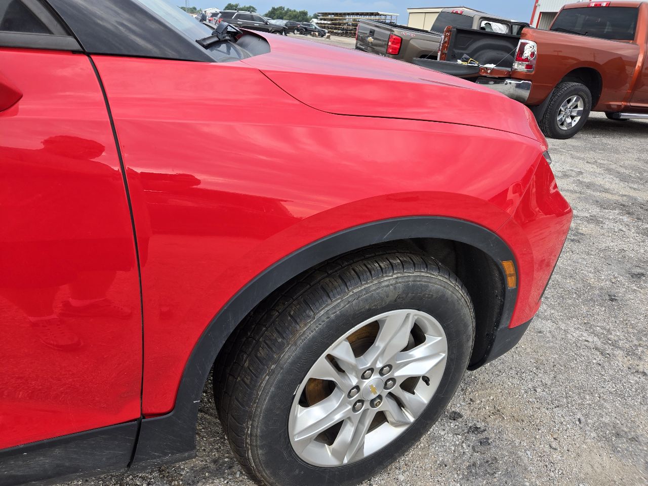 Vehicle/251389_11.jpg