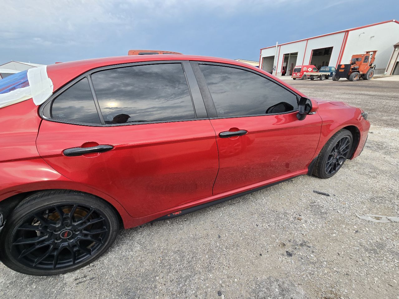 Vehicle/251390_12.jpg