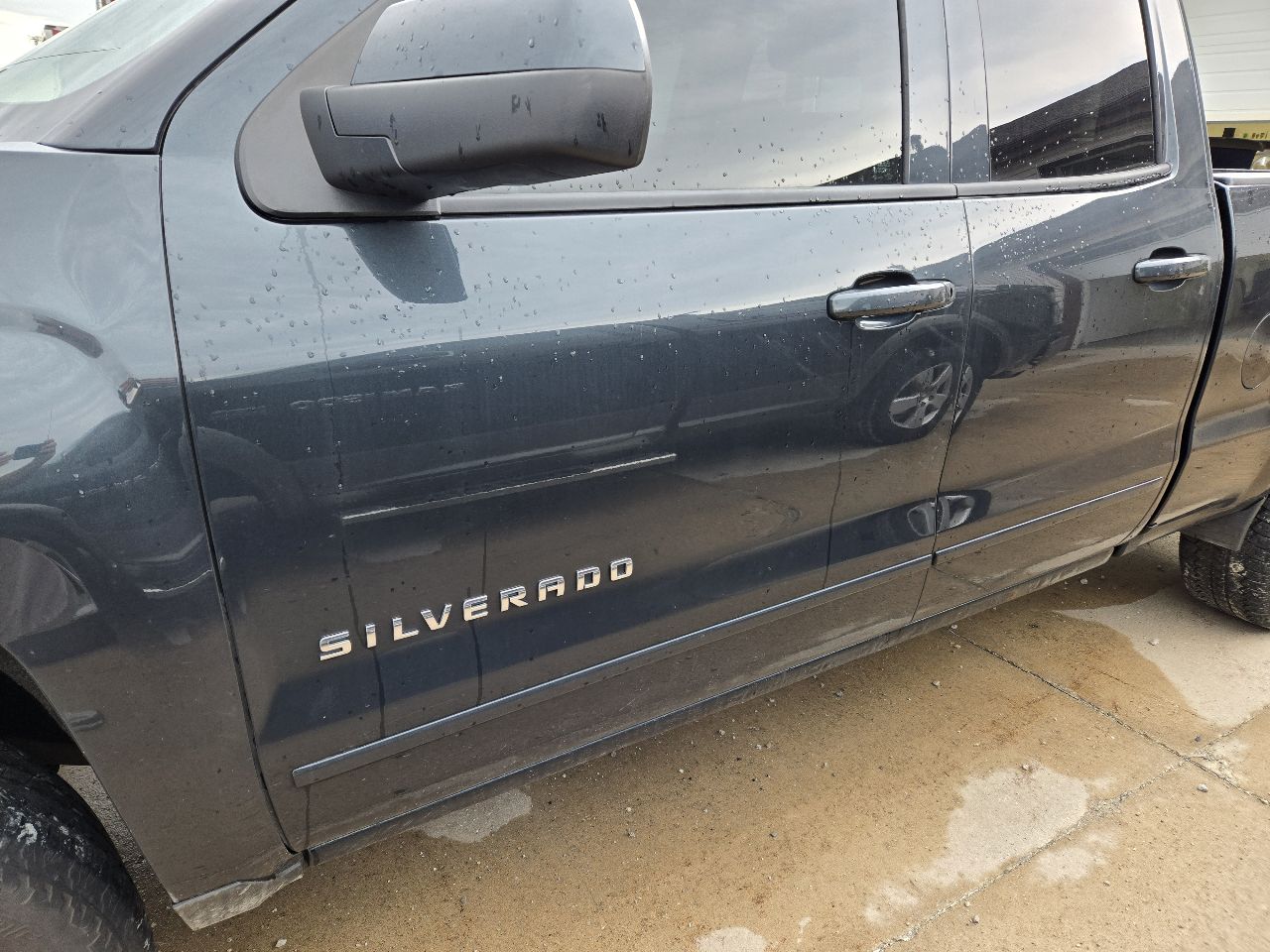 Vehicle/251394_03.jpg