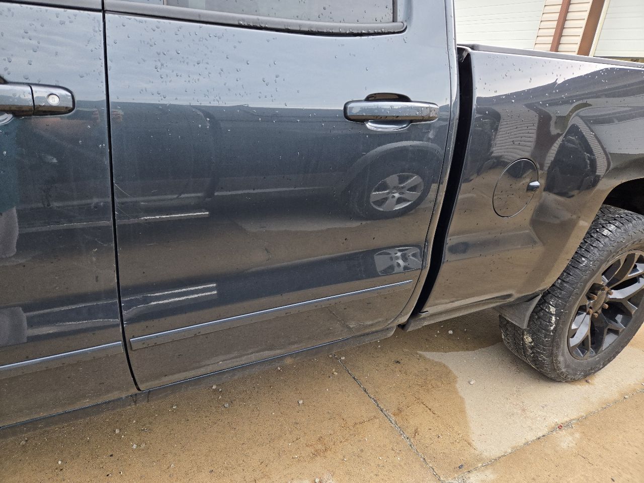 Vehicle/251394_04.jpg