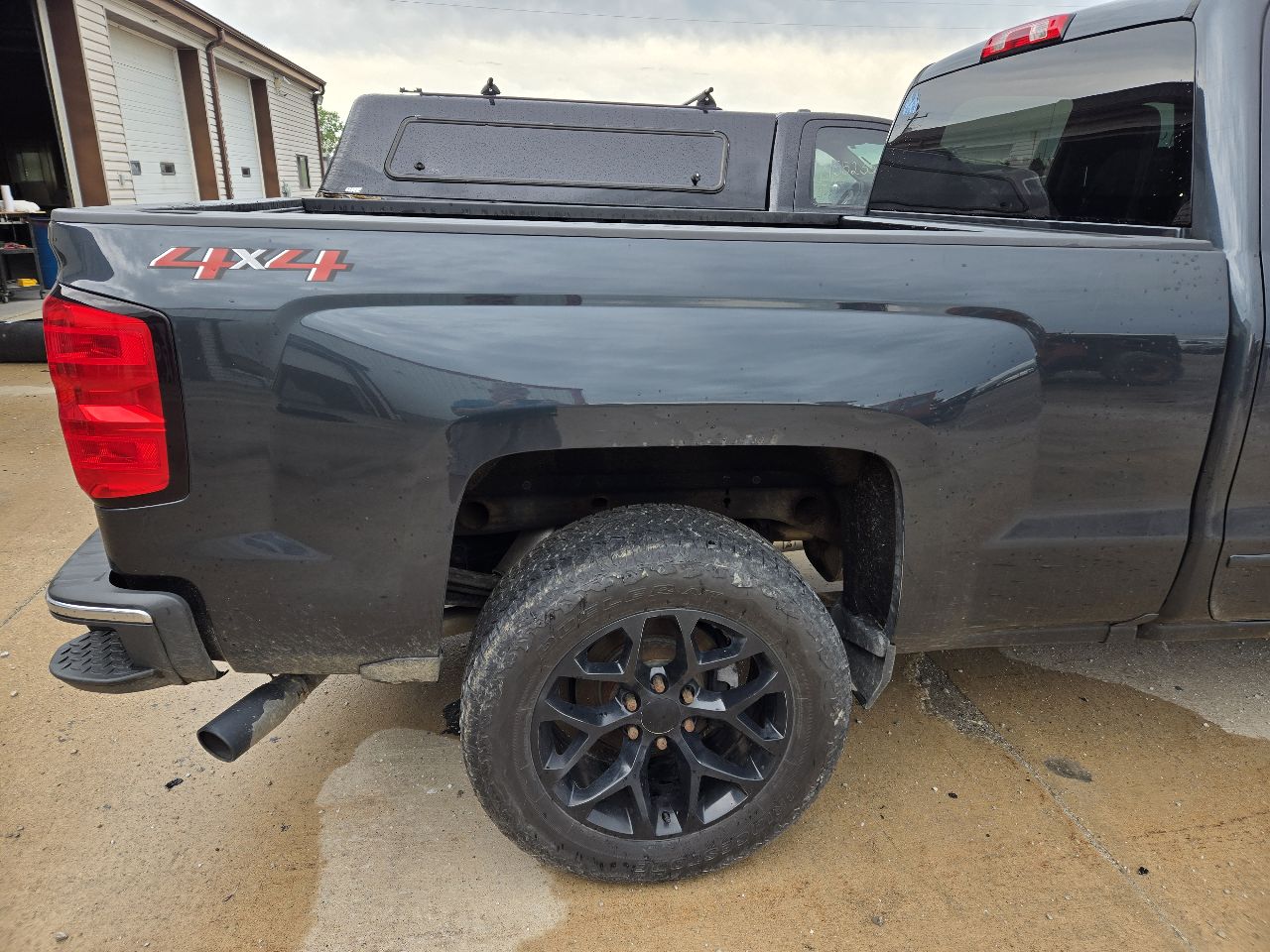 Vehicle/251394_10.jpg