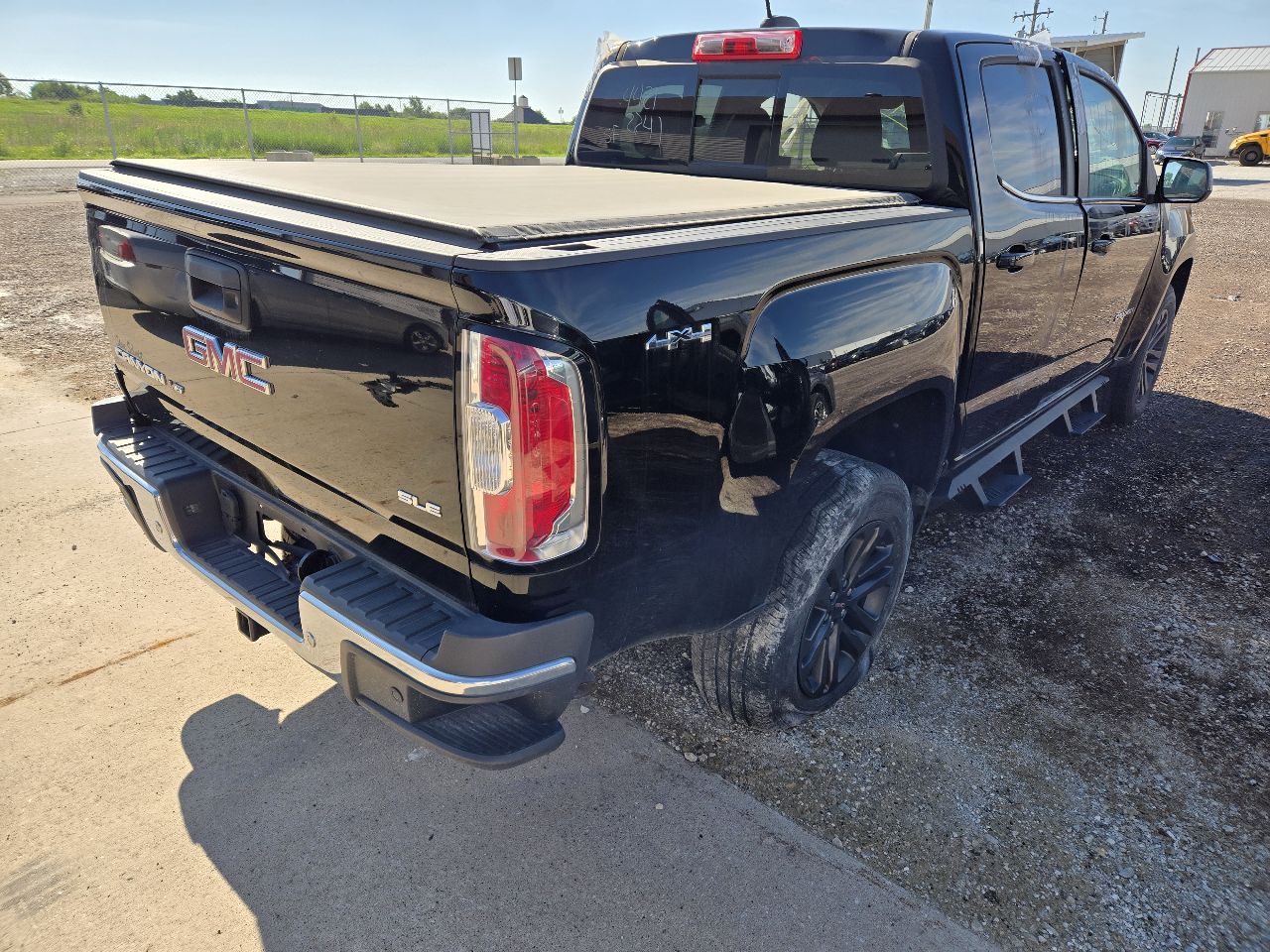 Vehicle/251406_06.jpg