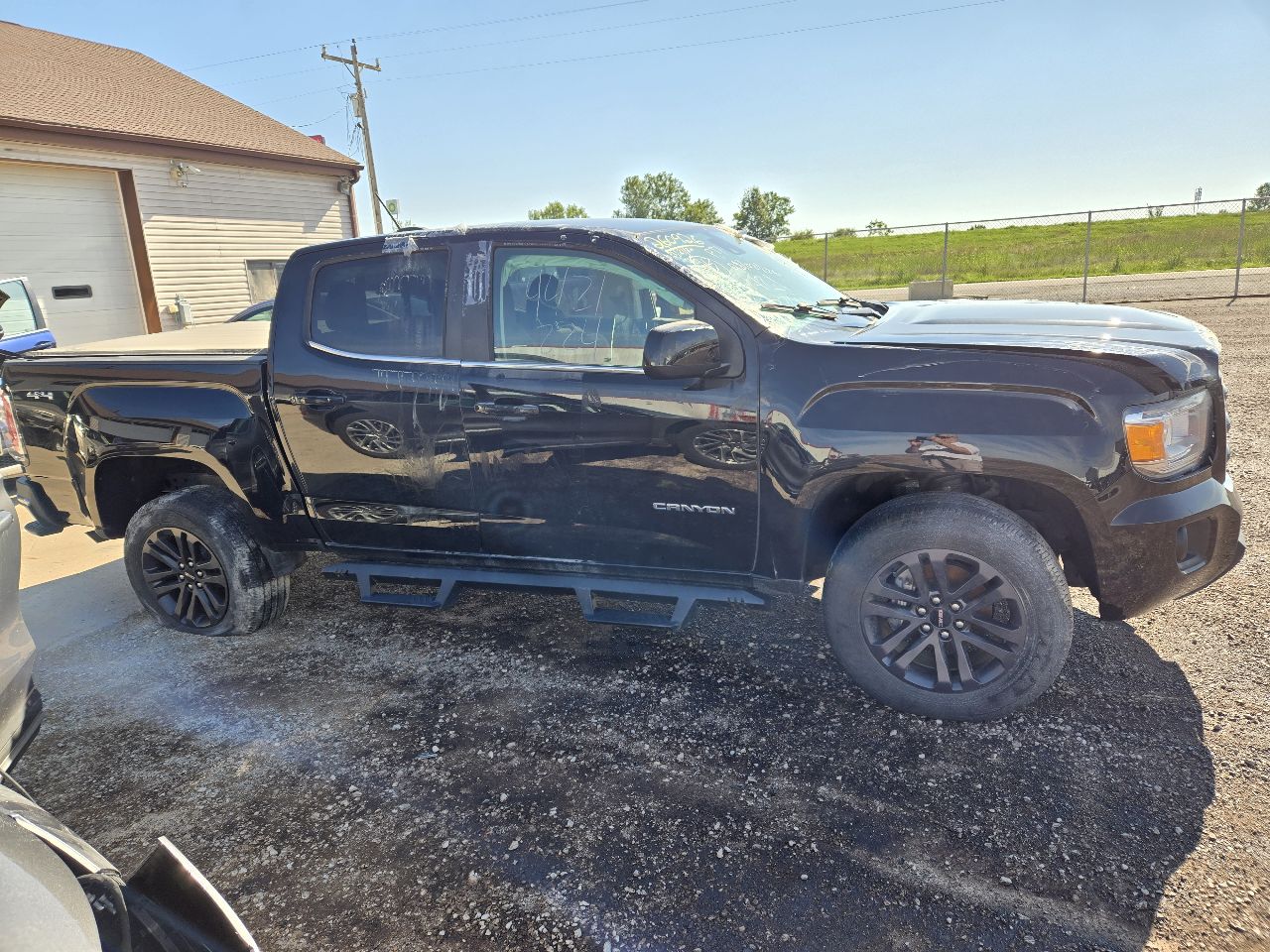 Vehicle/251406_11.jpg