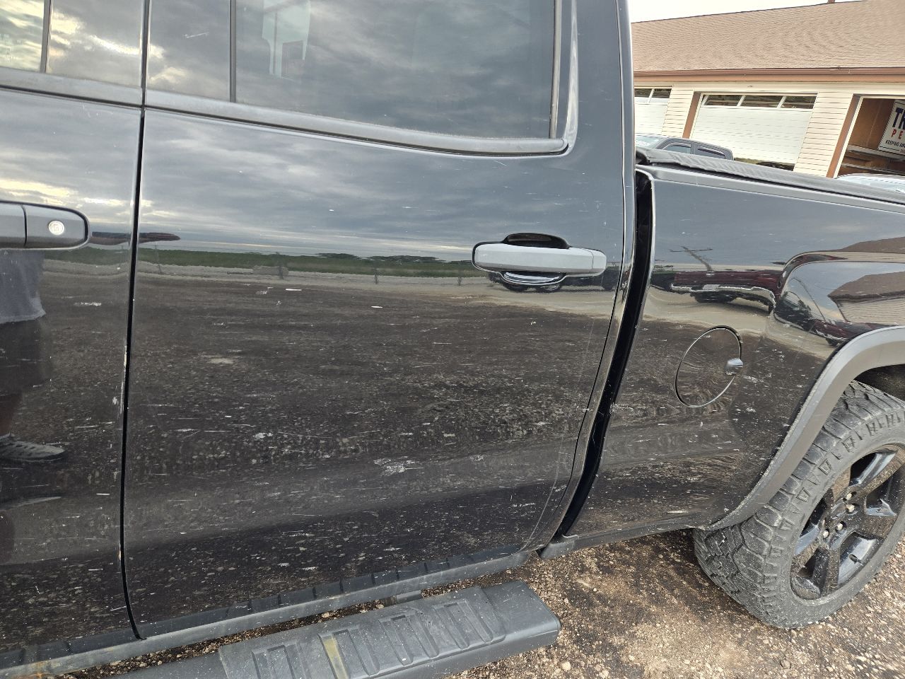 Vehicle/251424_03.jpg