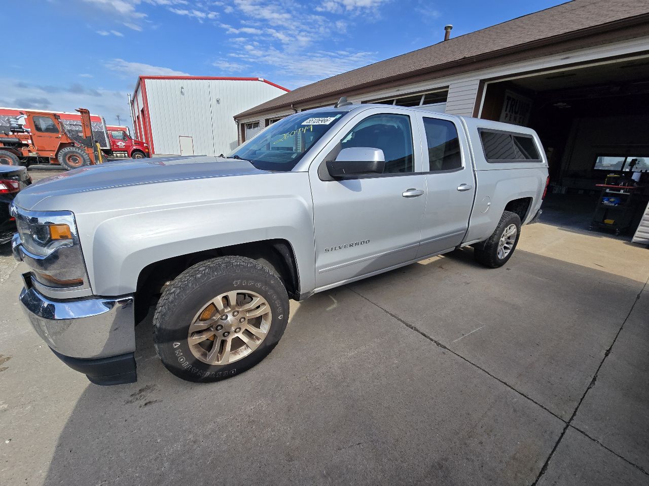 Vehicle/251449_06.jpg